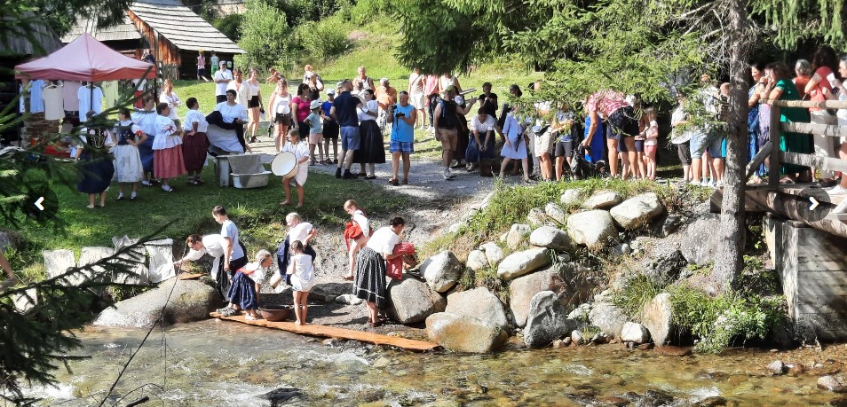 Festival vlny, pradenia a odievania v Mzeu oravskej dediny 2025 Zuberec